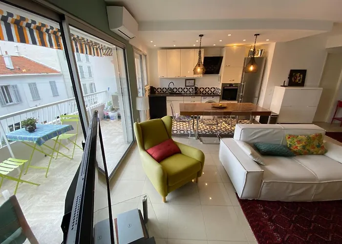 Grand Appartement De Style - Cannes